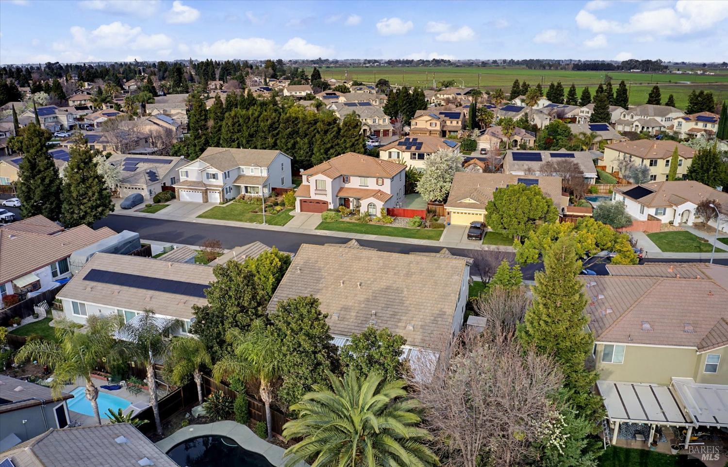 Detail Gallery Image 61 of 65 For 931 Zephyr Ln, Vacaville,  CA 95687 - 4 Beds | 2/1 Baths