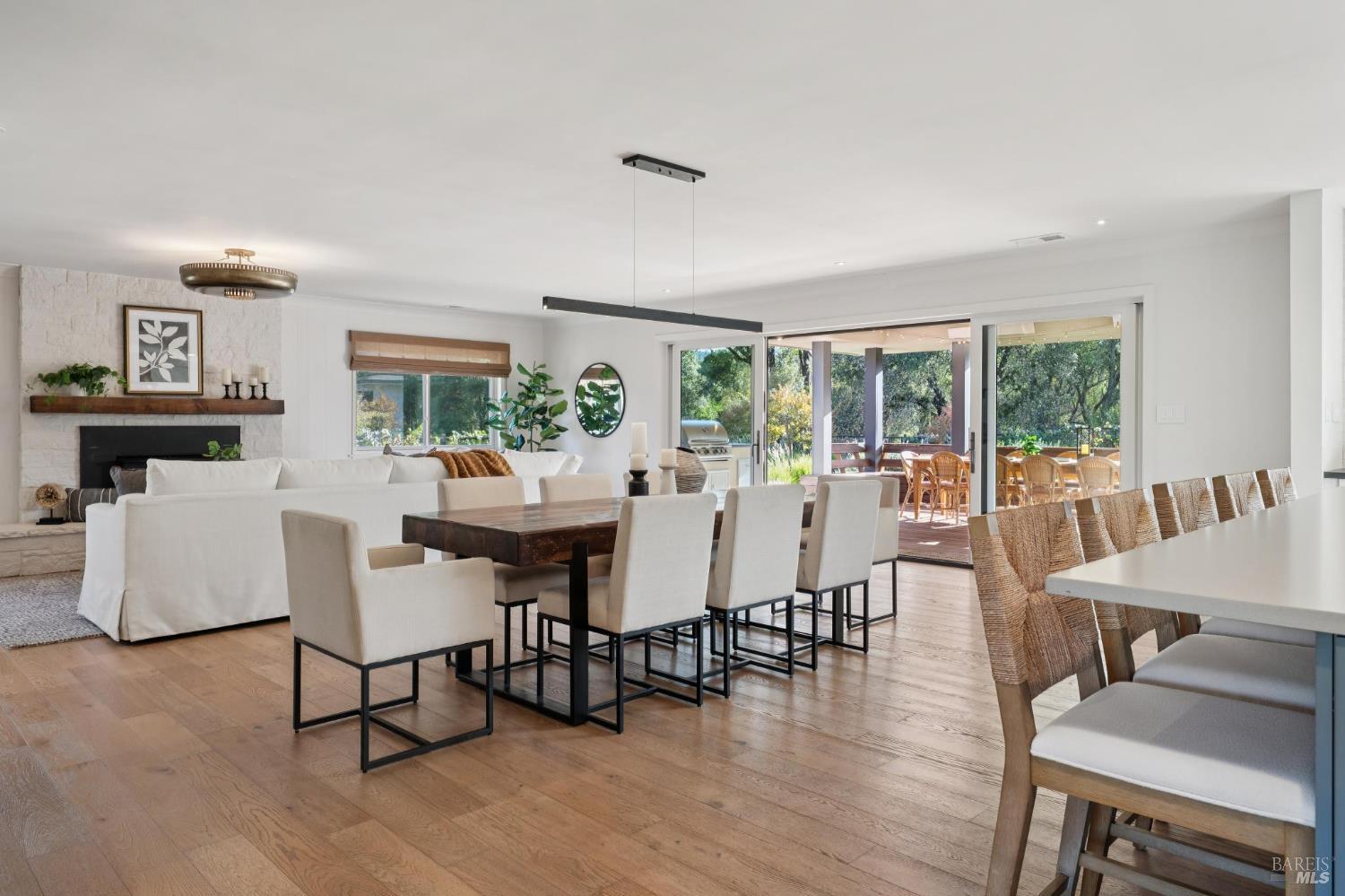 Detail Gallery Image 17 of 72 For 3033 Myrtledale Rd, Calistoga,  CA 94515 - 4 Beds | 4 Baths