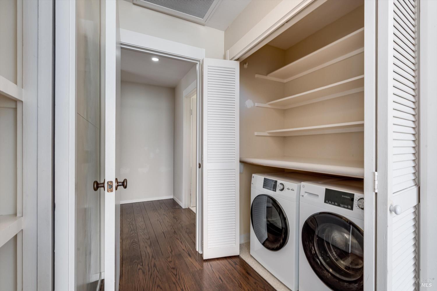 Detail Gallery Image 30 of 73 For 162 Bonnie Brook Dr, Napa,  CA 94558 - 2 Beds | 2 Baths