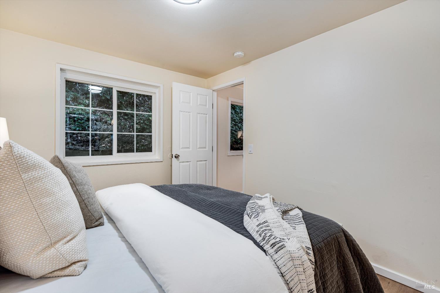 Detail Gallery Image 17 of 37 For 15300 Canyon 3 Rd, Rio Nido,  CA 95471 - 2 Beds | 1 Baths