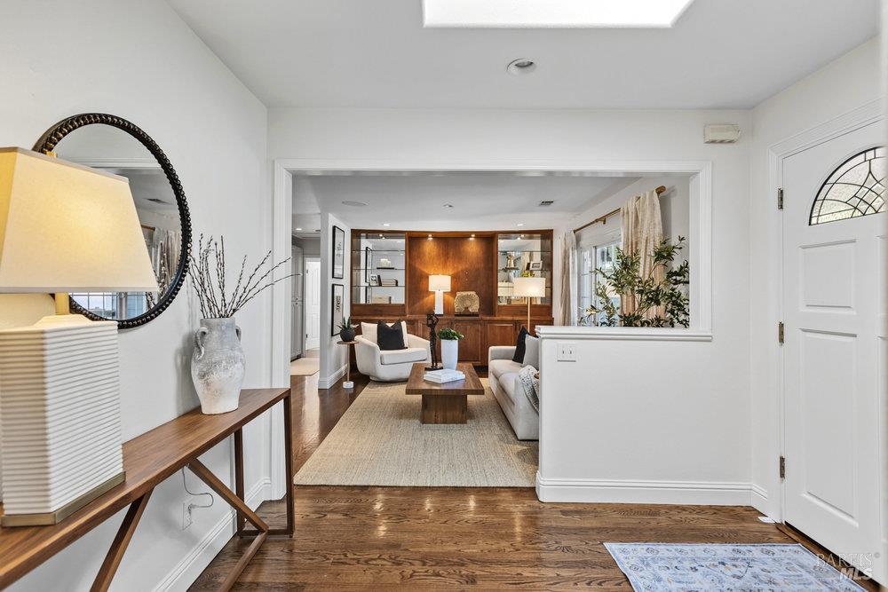 Detail Gallery Image 3 of 61 For 1022 Berry Ln, Napa,  CA 94558 - 4 Beds | 3 Baths