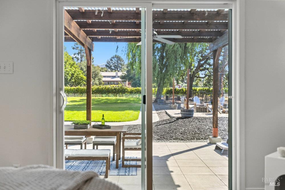 Detail Gallery Image 18 of 61 For 1022 Berry Ln, Napa,  CA 94558 - 4 Beds | 3 Baths