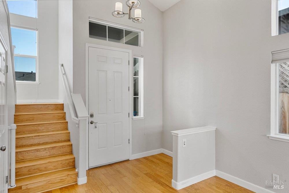 Detail Gallery Image 2 of 77 For 1210 Maple Dr, Rohnert Park,  CA 94928 - 3 Beds | 2/1 Baths