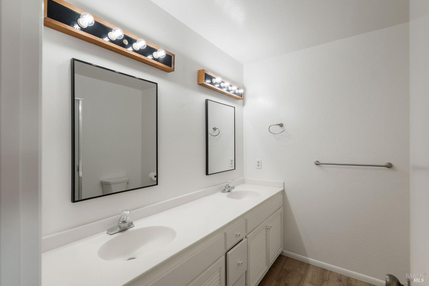 Detail Gallery Image 36 of 54 For 121 Knoll Pl, Saint Helena,  CA 94574 - 4 Beds | 3/3 Baths