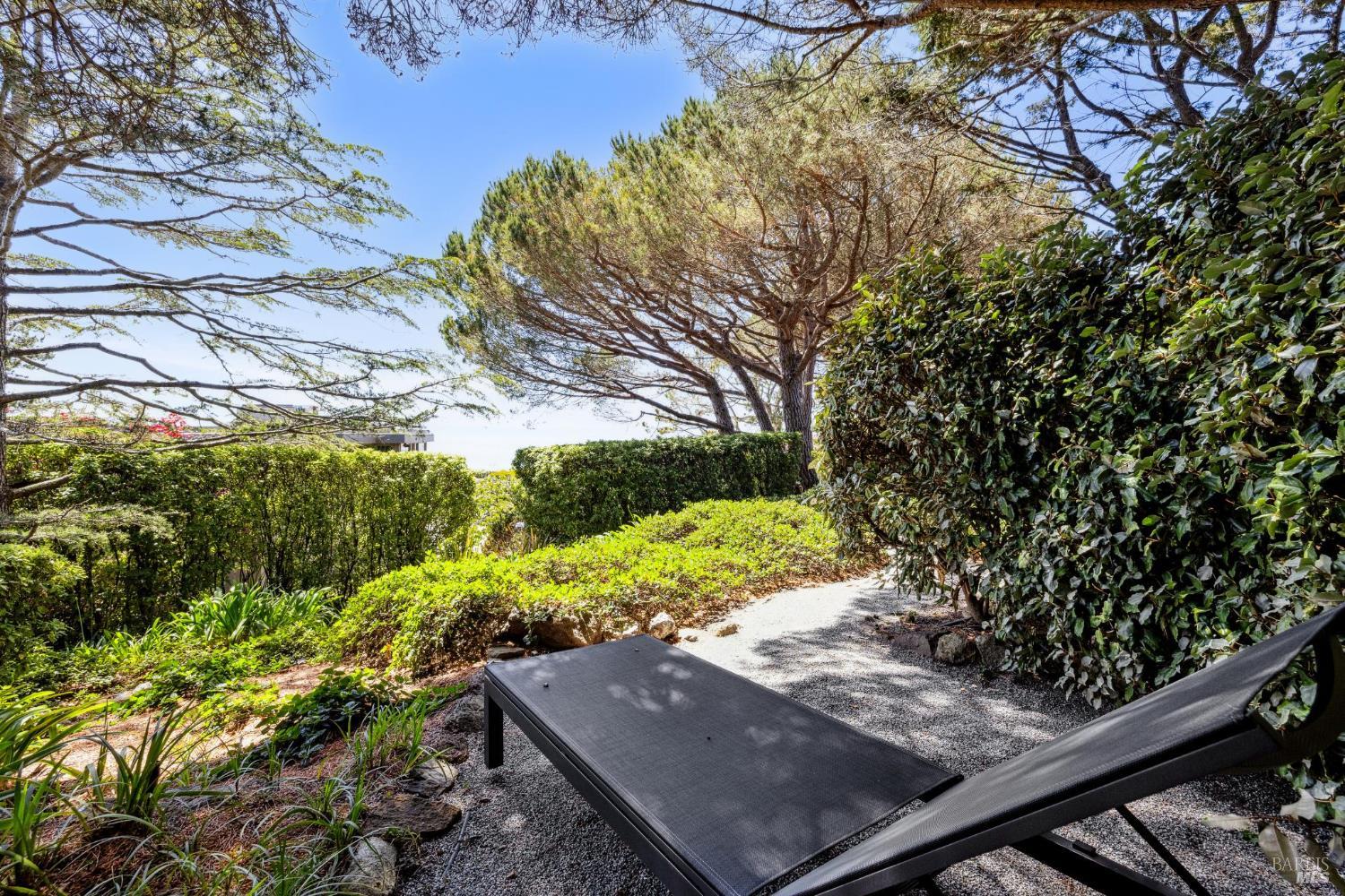 Detail Gallery Image 92 of 99 For 83 Mount Tiburon Rd, Tiburon,  CA 94920 - 6 Beds | 5/1 Baths