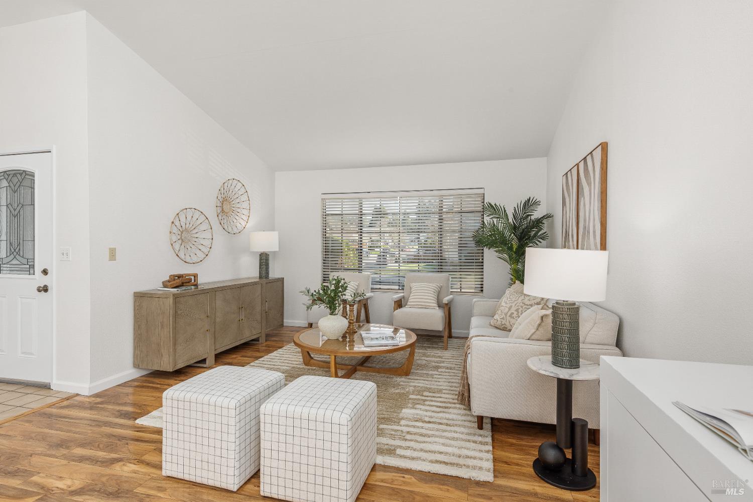 Detail Gallery Image 6 of 40 For 5537 Corbett Cir, Santa Rosa,  CA 95403 - 3 Beds | 2 Baths