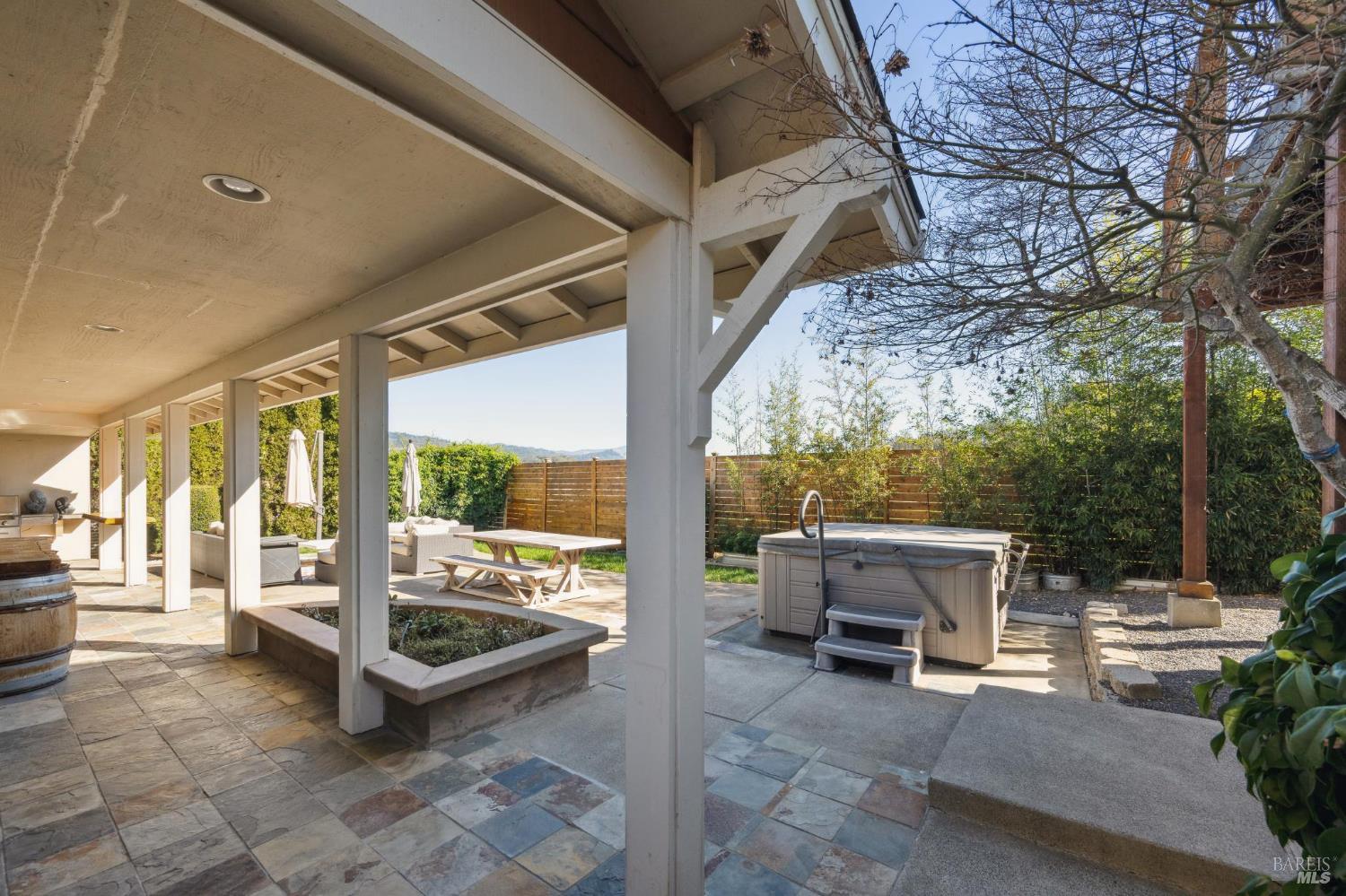 Detail Gallery Image 59 of 76 For 313 Sunrise Dr, Cloverdale,  CA 95425 - 5 Beds | 3/1 Baths