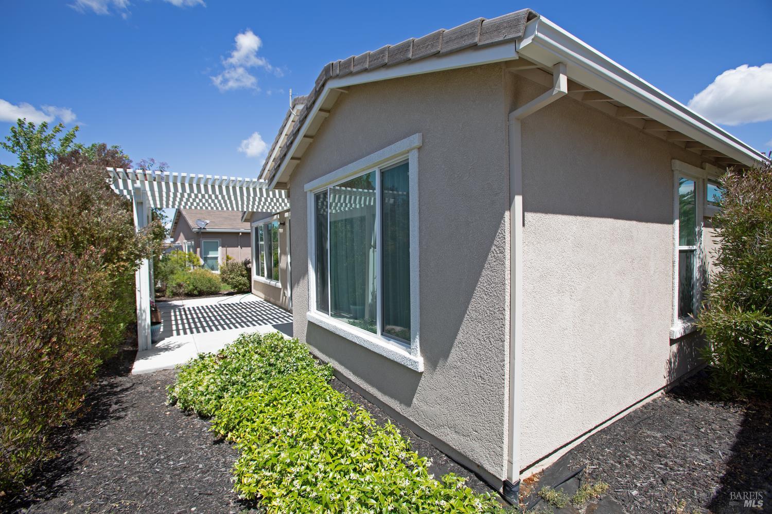 Detail Gallery Image 8 of 29 For 292 Harvest Hills Ln, Rio Vista,  CA 94571 - 2 Beds | 2 Baths