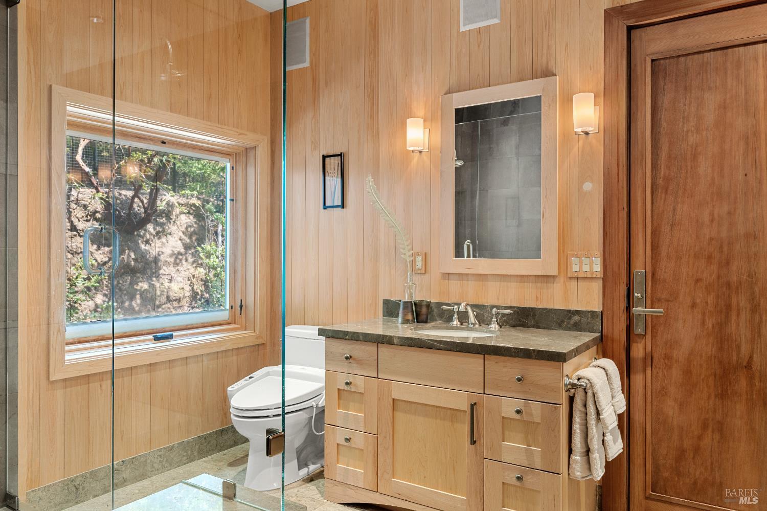 Detail Gallery Image 33 of 66 For 46900 Gypsy Flat Rd, Gualala,  CA 95445 - 2 Beds | 2 Baths