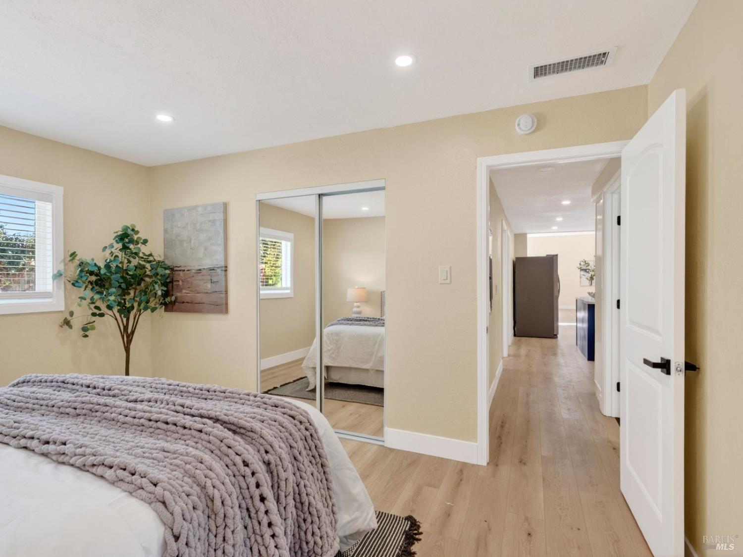 Detail Gallery Image 19 of 44 For 1014 Henry Ct, Vallejo,  CA 94591 - 3 Beds | 2 Baths