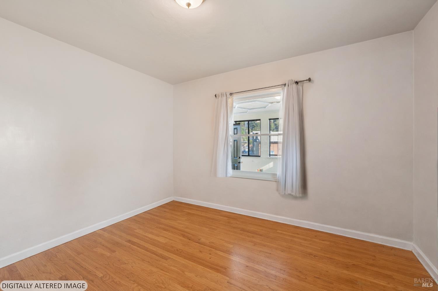 Detail Gallery Image 13 of 26 For 1851 2nd St, San Rafael,  CA 94901 - – Beds | – Baths