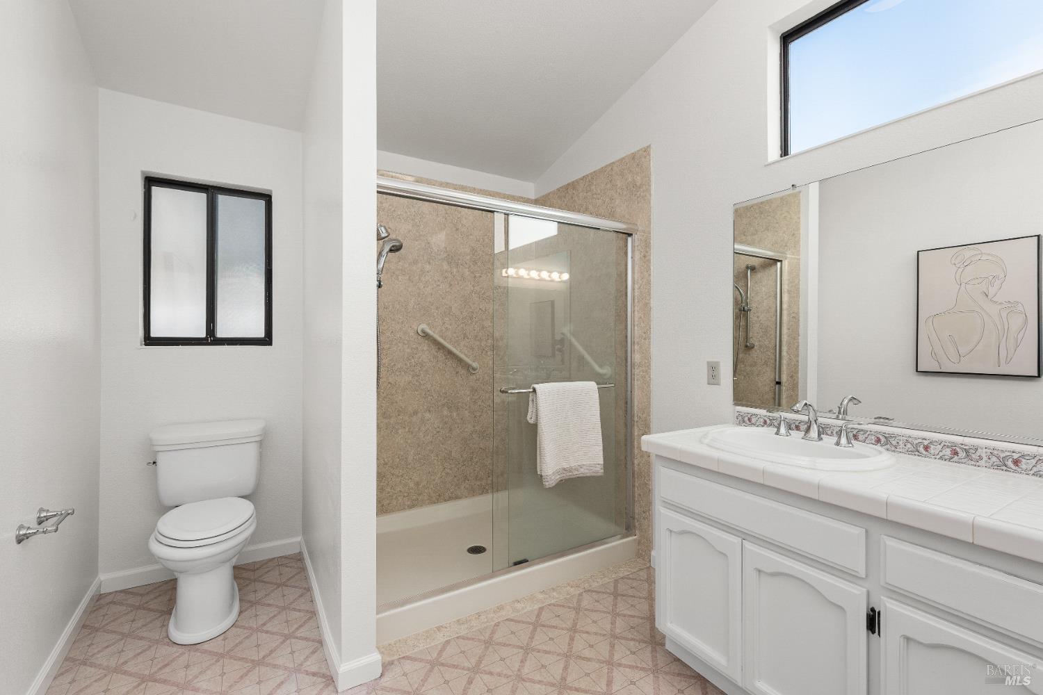 Detail Gallery Image 24 of 40 For 5537 Corbett Cir, Santa Rosa,  CA 95403 - 3 Beds | 2 Baths