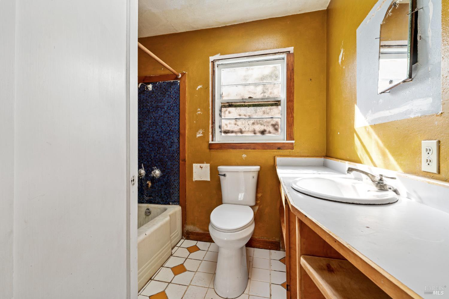 Detail Gallery Image 6 of 30 For 10959 Sunset Ave, Forestville,  CA 95436 - 1 Beds | 1 Baths