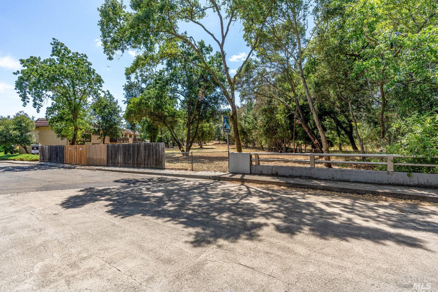 Detail Gallery Image 6 of 30 For 0 Bridgewood Dr, Santa Rosa,  CA 95409 - – Beds | – Baths