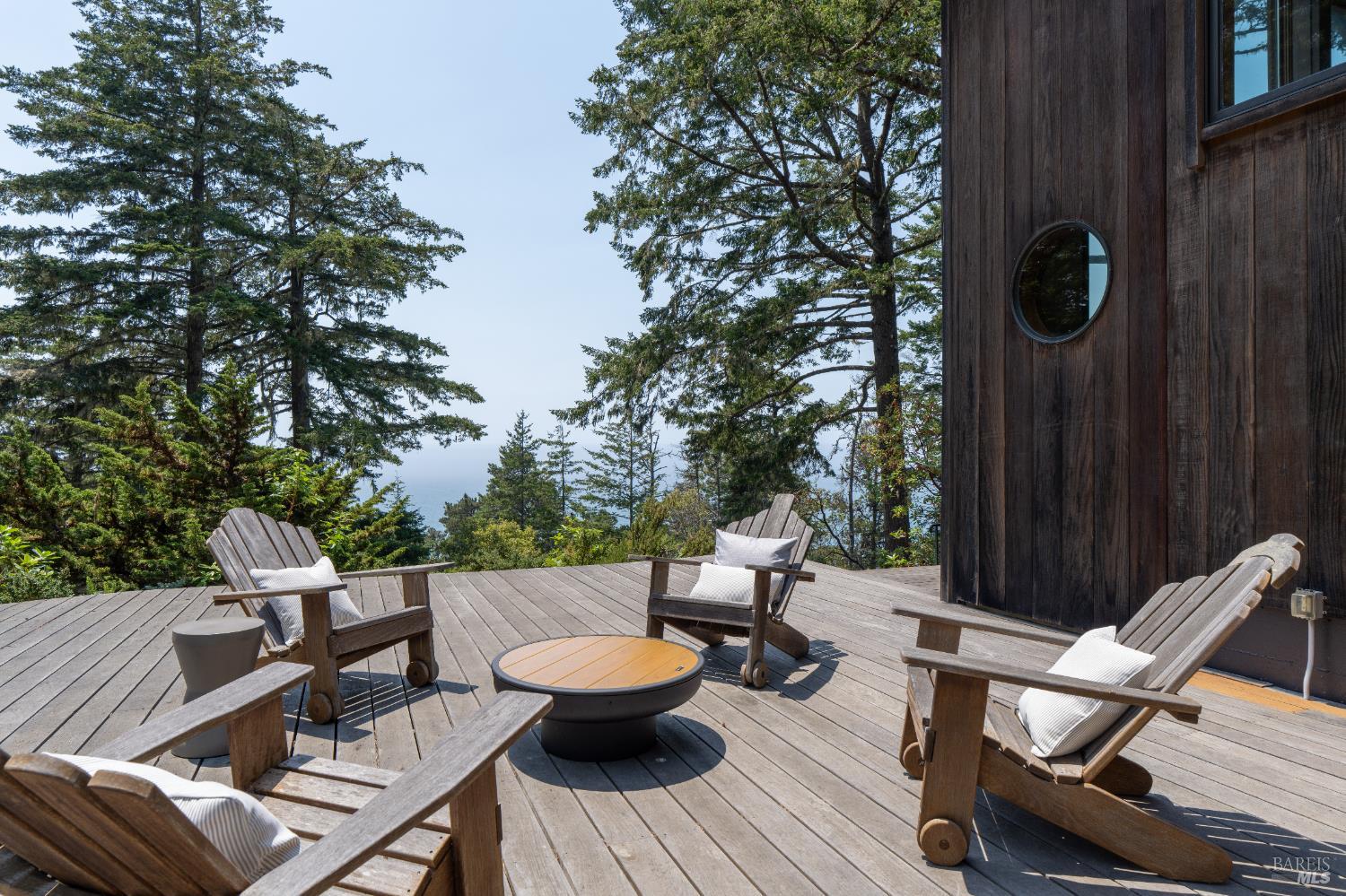 Detail Gallery Image 9 of 66 For 46900 Gypsy Flat Rd, Gualala,  CA 95445 - 2 Beds | 2 Baths