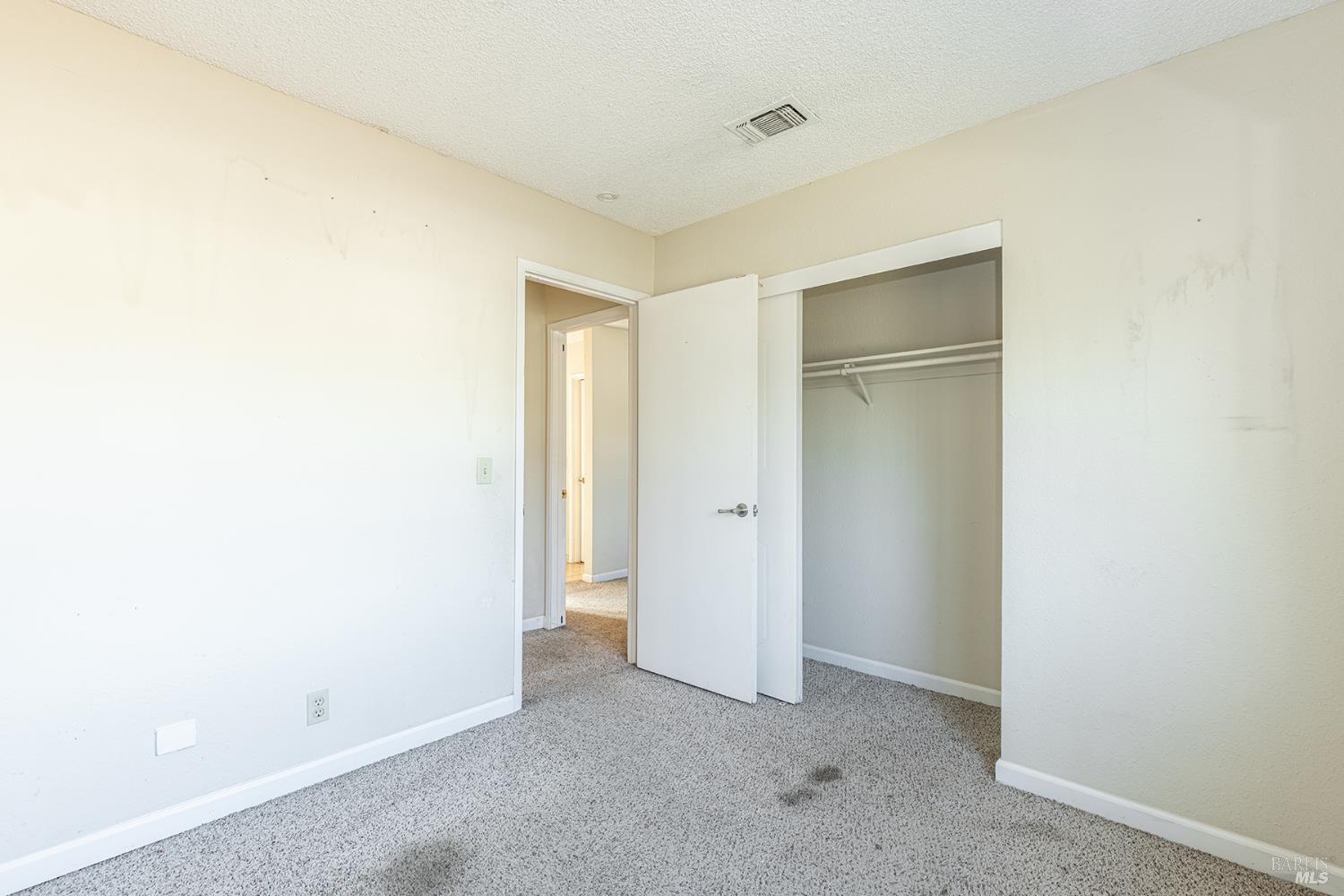 Detail Gallery Image 26 of 41 For 380 Claridge Ct, Vacaville,  CA 95687 - 4 Beds | 2/1 Baths