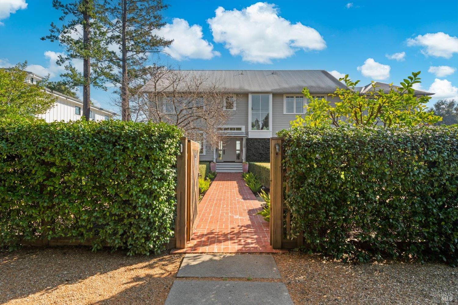 Detail Gallery Image 62 of 77 For 1135 Rutherford Rd, Rutherford,  CA 94558 - 4 Beds | 4 Baths