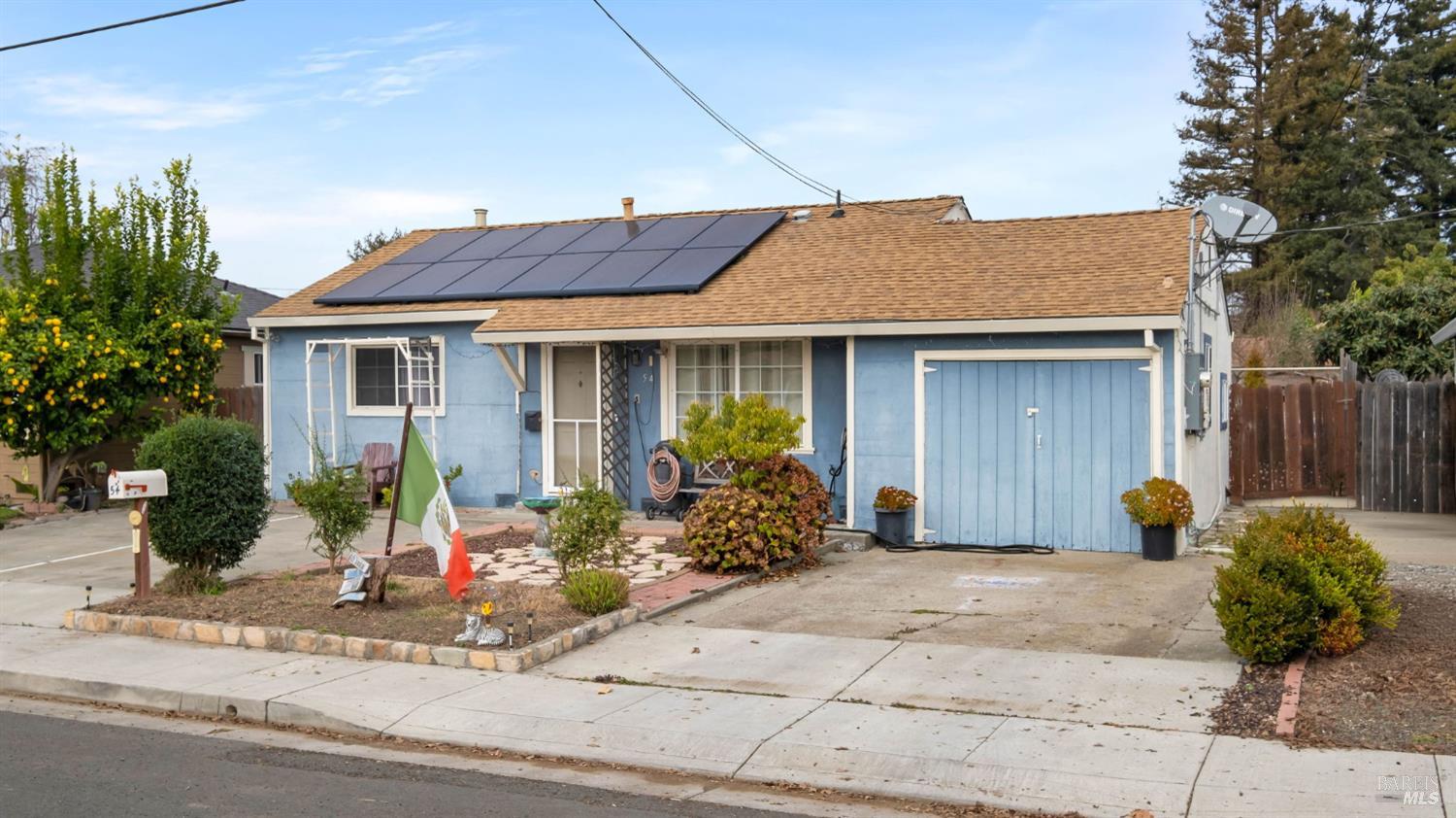 Detail Gallery Image 2 of 25 For 54 Bryan Ave, Napa,  CA 94558 - 2 Beds | 1 Baths