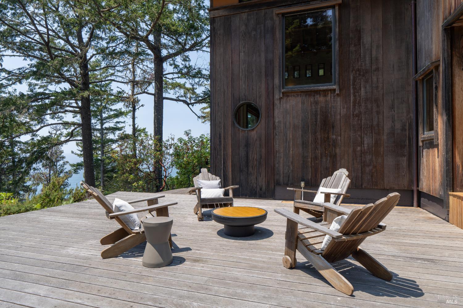 Detail Gallery Image 8 of 66 For 46900 Gypsy Flat Rd, Gualala,  CA 95445 - 2 Beds | 2 Baths