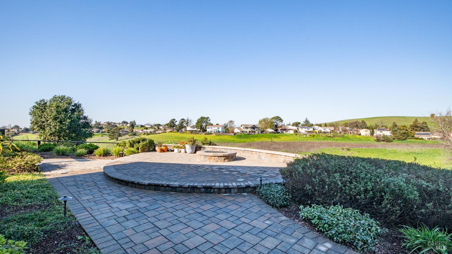 Detail Gallery Image 45 of 56 For 309 Drake Ct, Benicia,  CA 94510 - 3 Beds | 2/1 Baths