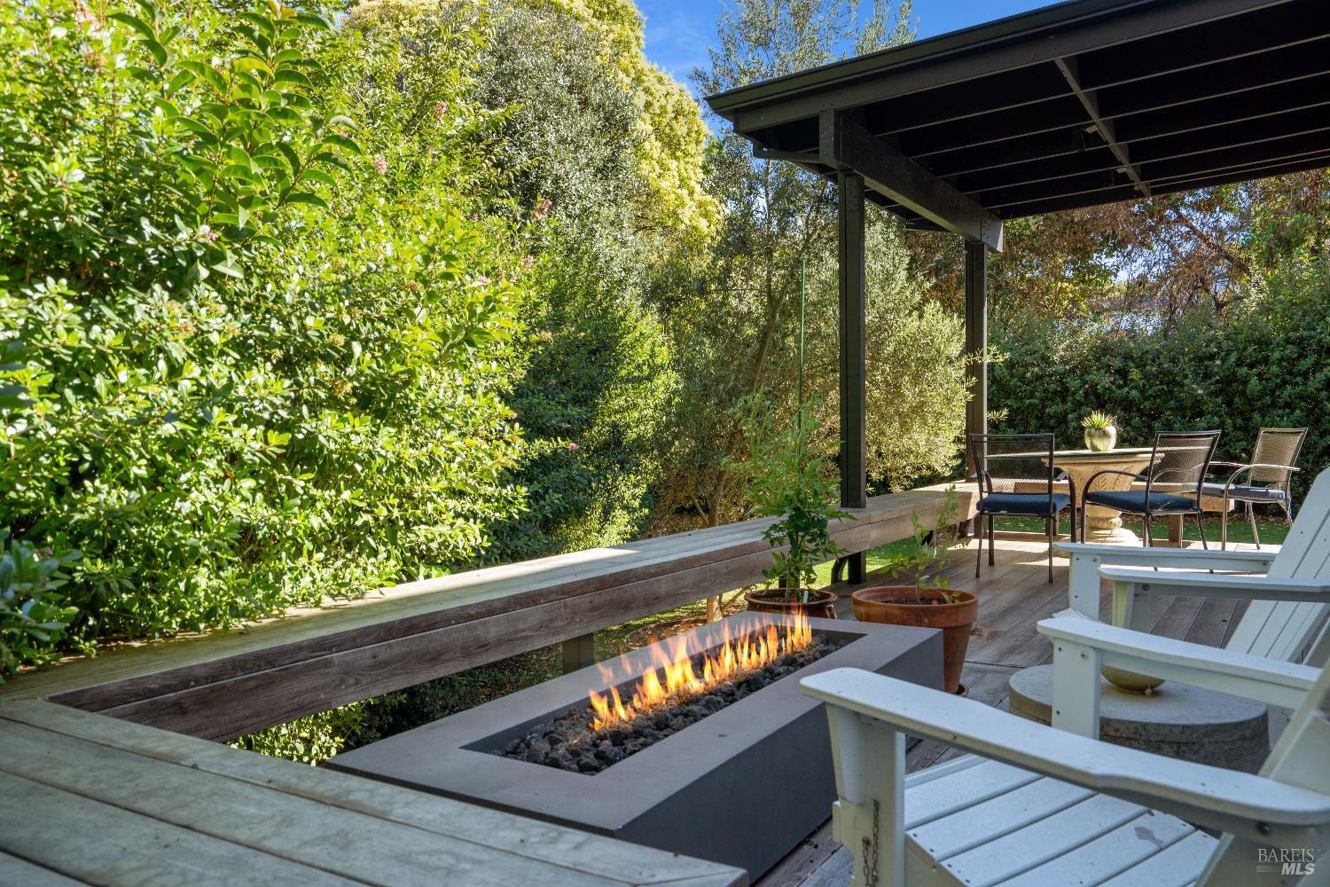 Detail Gallery Image 41 of 56 For 120 Eichten Ln, Penngrove,  CA 94951 - 4 Beds | 2/1 Baths