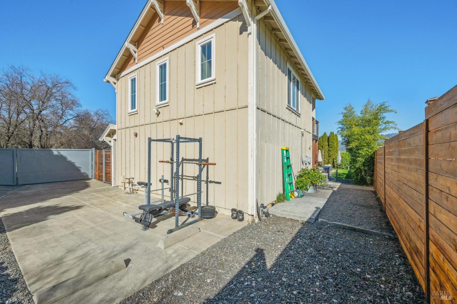 Detail Gallery Image 64 of 76 For 313 Sunrise Dr, Cloverdale,  CA 95425 - 5 Beds | 3/1 Baths