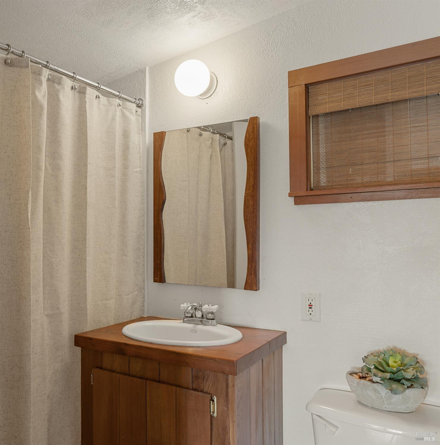 Detail Gallery Image 58 of 66 For 46900 Gypsy Flat Rd, Gualala,  CA 95445 - 2 Beds | 2 Baths