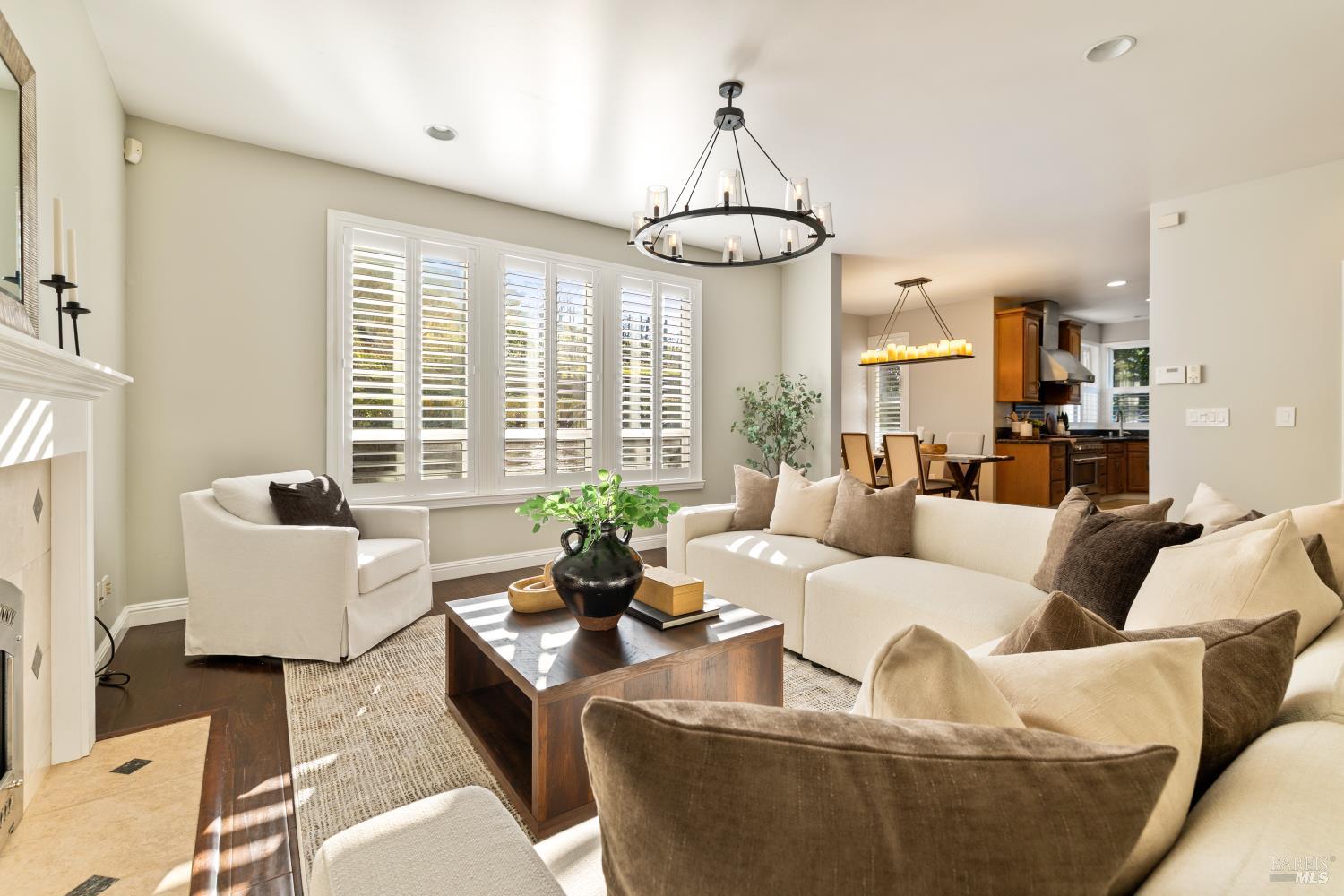 Detail Gallery Image 31 of 91 For 240 Hidden Valley Ln, Vacaville,  CA 95688 - 6 Beds | 3 Baths