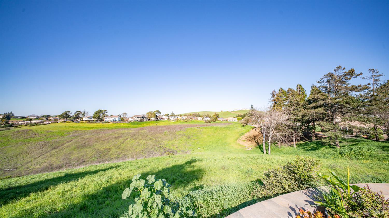 Detail Gallery Image 49 of 56 For 309 Drake Ct, Benicia,  CA 94510 - 3 Beds | 2/1 Baths