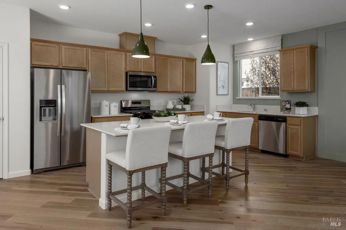 Detail Gallery Image 3 of 7 For 5460 Riverview Ln, Antioch,  CA 94531 - 3 Beds | 2/1 Baths