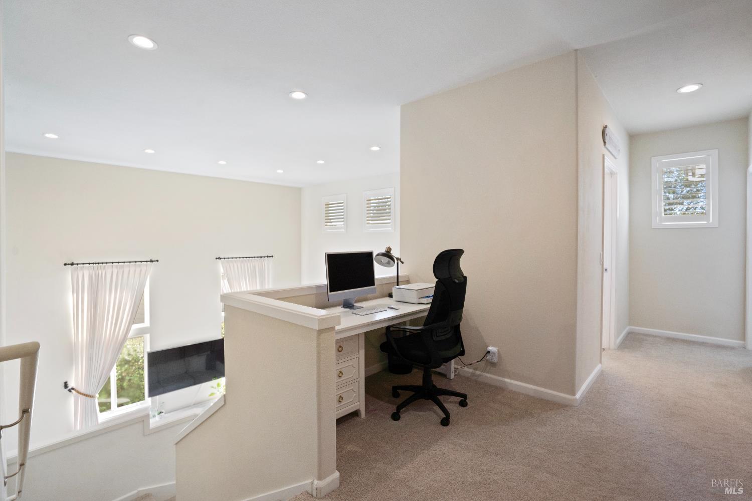 Detail Gallery Image 33 of 56 For 120 Eichten Ln, Penngrove,  CA 94951 - 4 Beds | 2/1 Baths