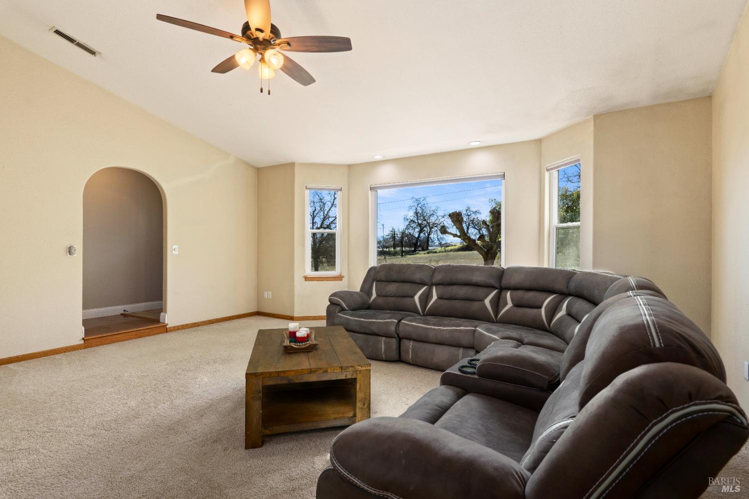 Detail Gallery Image 12 of 50 For 170 Deer Hill Ln, Lakeport,  CA 95453 - 3 Beds | 2 Baths