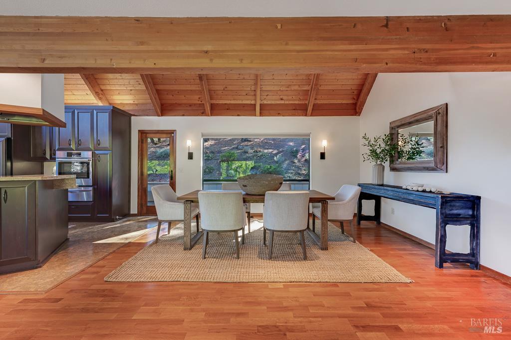 Detail Gallery Image 4 of 48 For 6417 Timber Springs Ct, Santa Rosa,  CA 95409 - 3 Beds | 2/2 Baths