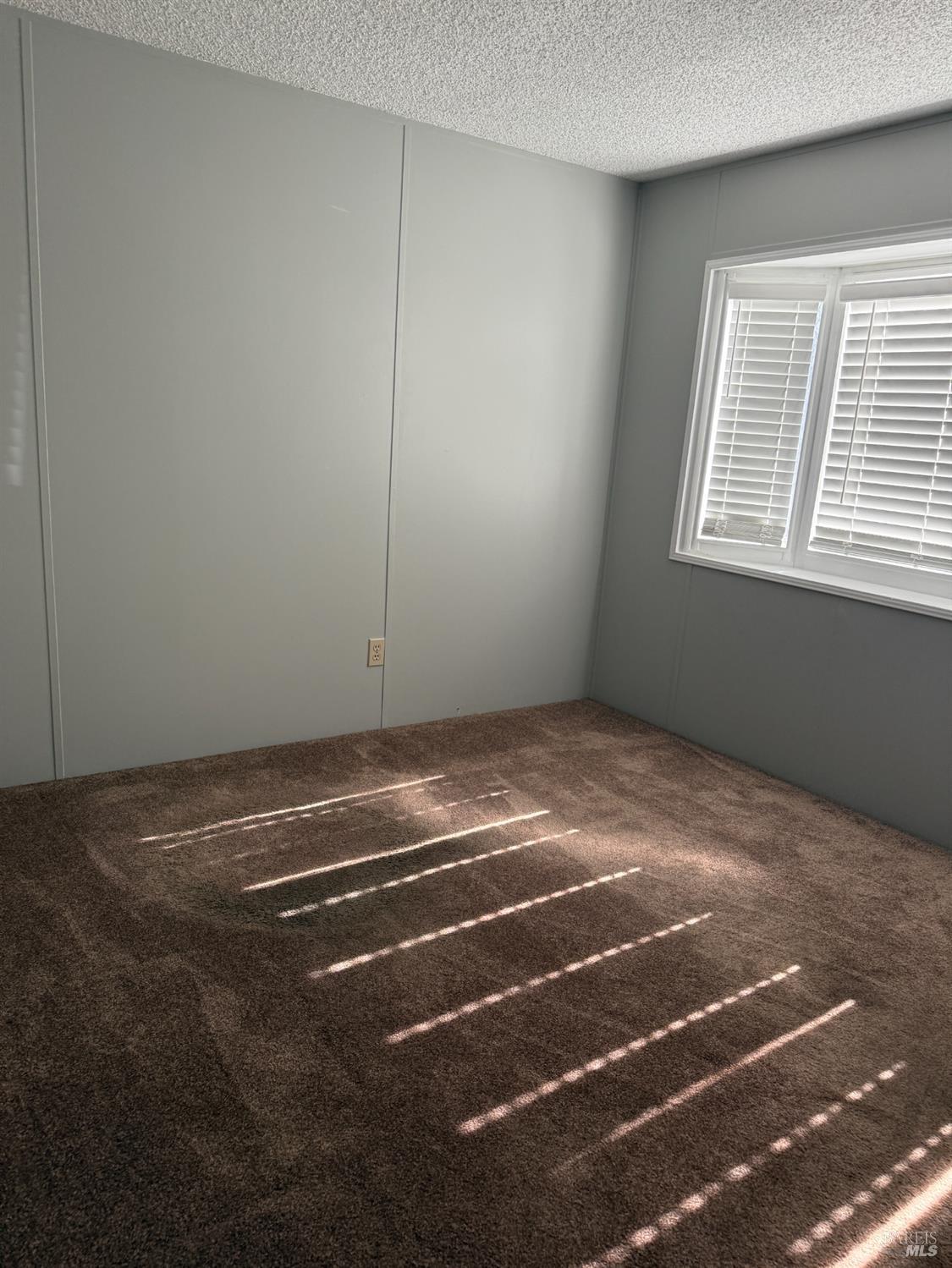 Detail Gallery Image 7 of 11 For 5300 Rexford Way, Santa Rosa,  CA 95403 - 3 Beds | 2 Baths