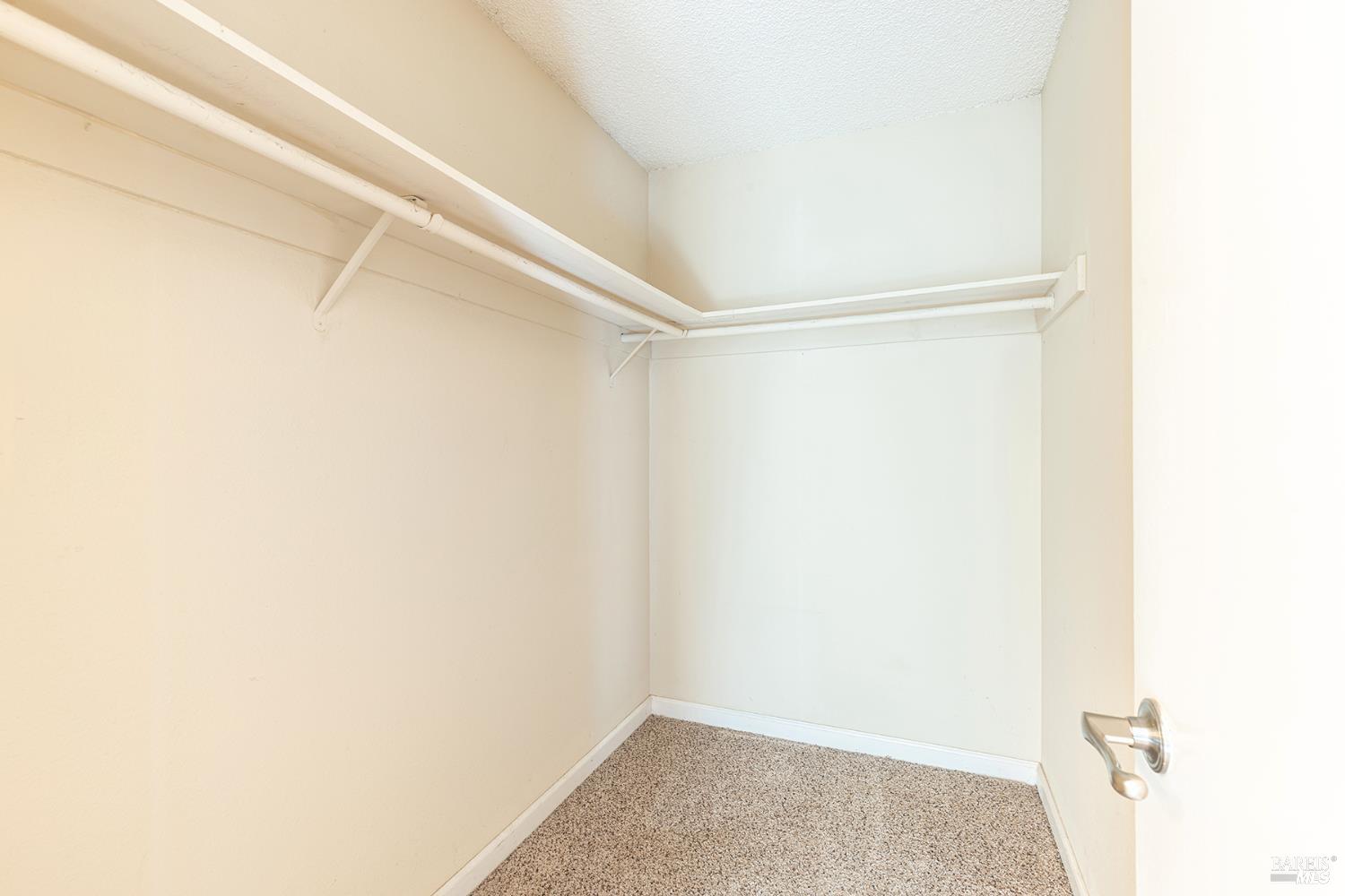 Detail Gallery Image 22 of 41 For 380 Claridge Ct, Vacaville,  CA 95687 - 4 Beds | 2/1 Baths
