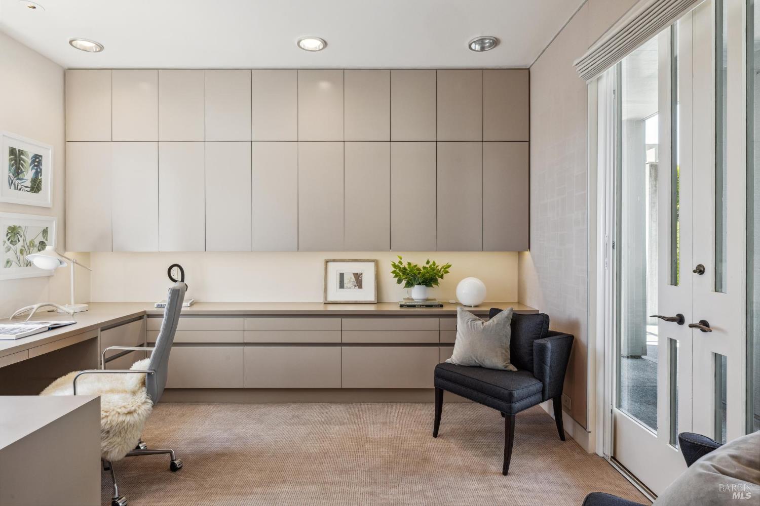 Detail Gallery Image 69 of 99 For 83 Mount Tiburon Rd, Tiburon,  CA 94920 - 6 Beds | 5/1 Baths