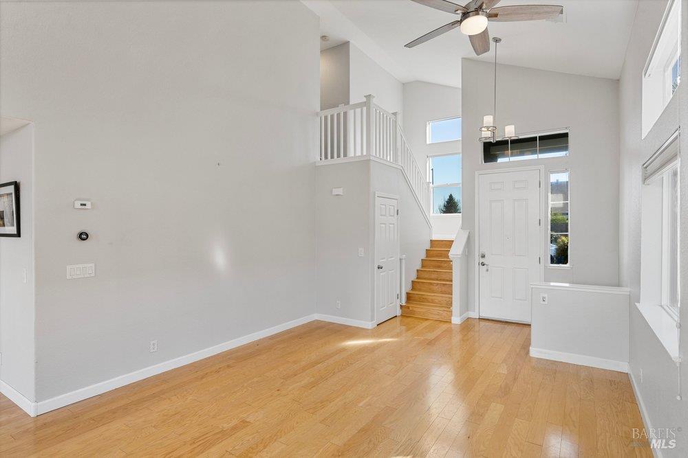 Detail Gallery Image 3 of 77 For 1210 Maple Dr, Rohnert Park,  CA 94928 - 3 Beds | 2/1 Baths