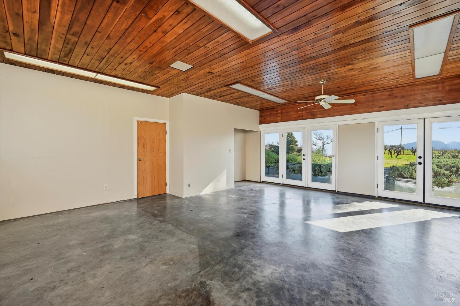 Detail Gallery Image 34 of 52 For 7616 Highway 128 Unkn, Healdsburg,  CA 95448 - 3 Beds | 3 Baths