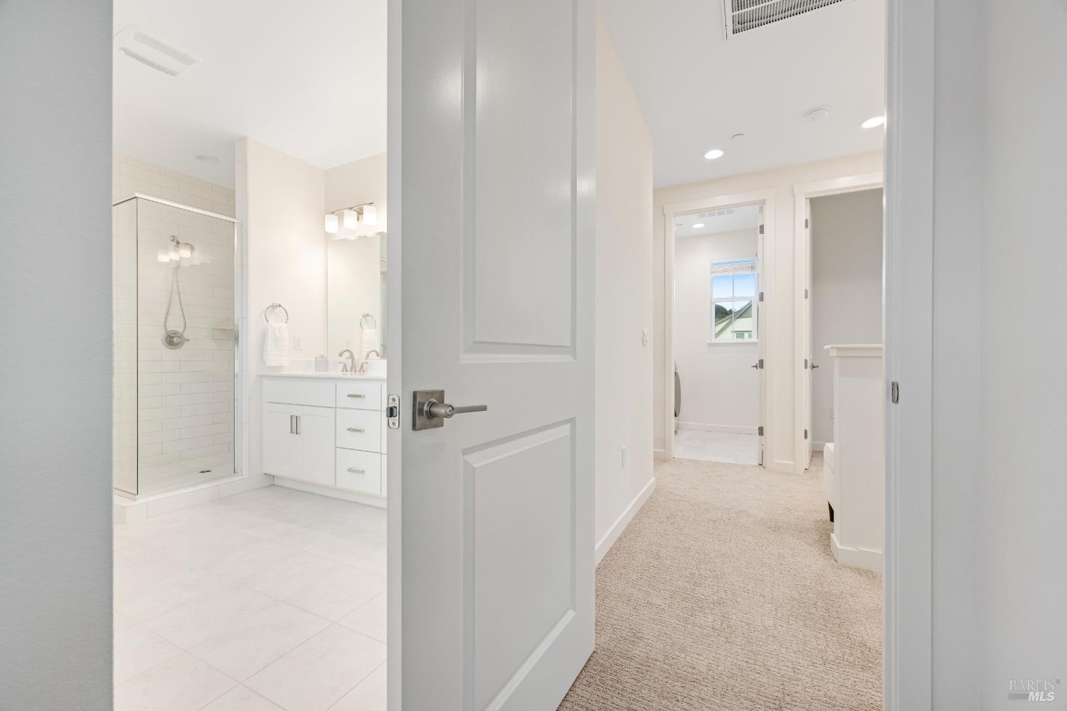 Detail Gallery Image 33 of 44 For 1747 Linden Ln, Santa Rosa,  CA 95404 - 3 Beds | 2/1 Baths