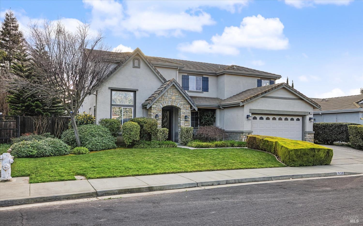 Detail Gallery Image 4 of 65 For 931 Zephyr Ln, Vacaville,  CA 95687 - 4 Beds | 2/1 Baths