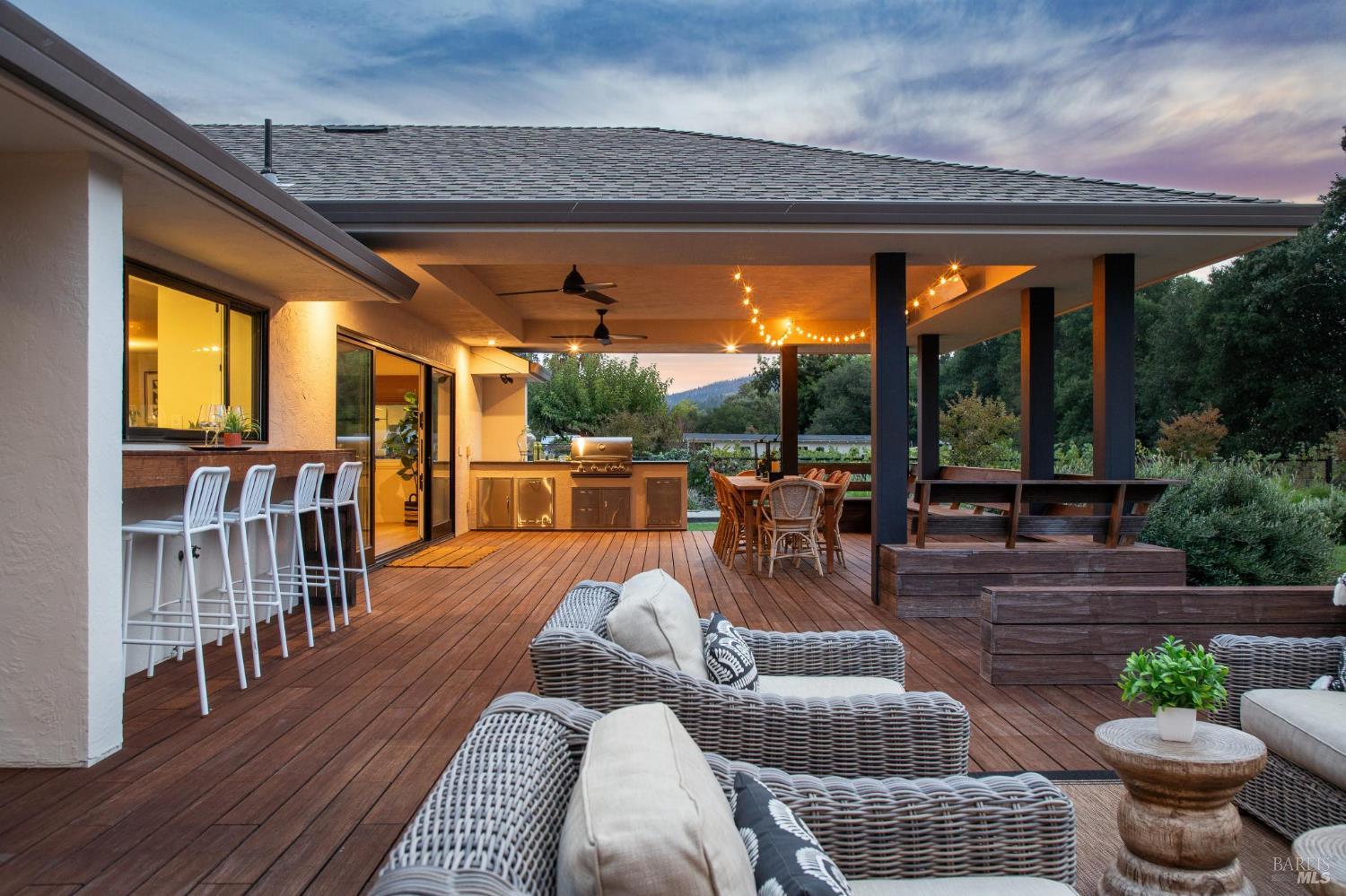 Detail Gallery Image 8 of 72 For 3033 Myrtledale Rd, Calistoga,  CA 94515 - 4 Beds | 4 Baths