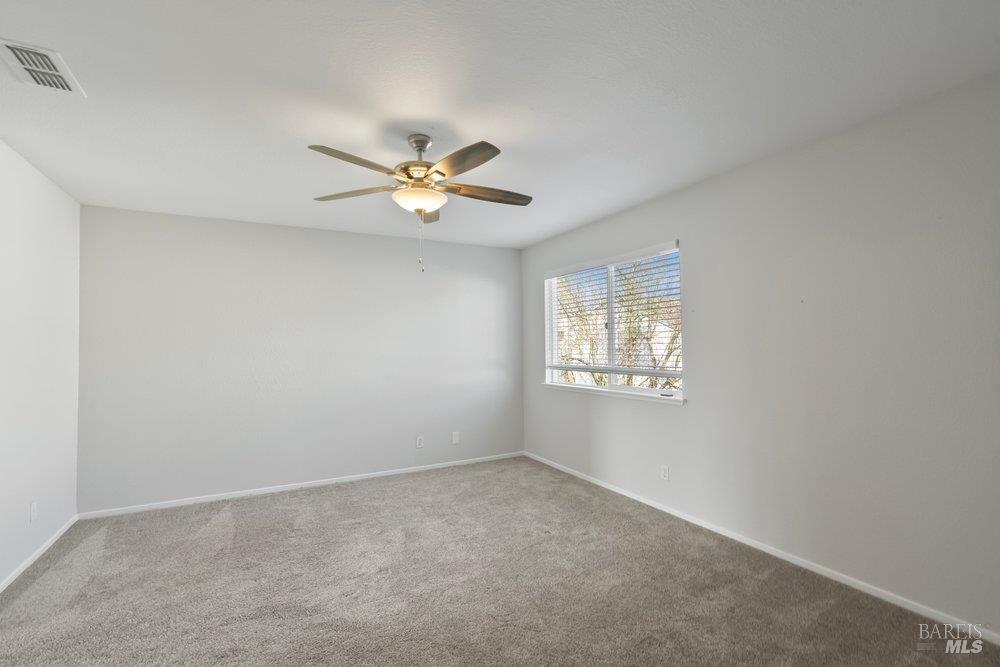 Detail Gallery Image 22 of 77 For 1210 Maple Dr, Rohnert Park,  CA 94928 - 3 Beds | 2/1 Baths