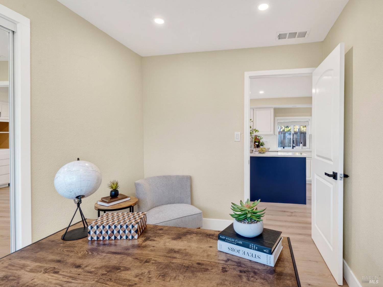 Detail Gallery Image 26 of 44 For 1014 Henry Ct, Vallejo,  CA 94591 - 3 Beds | 2 Baths