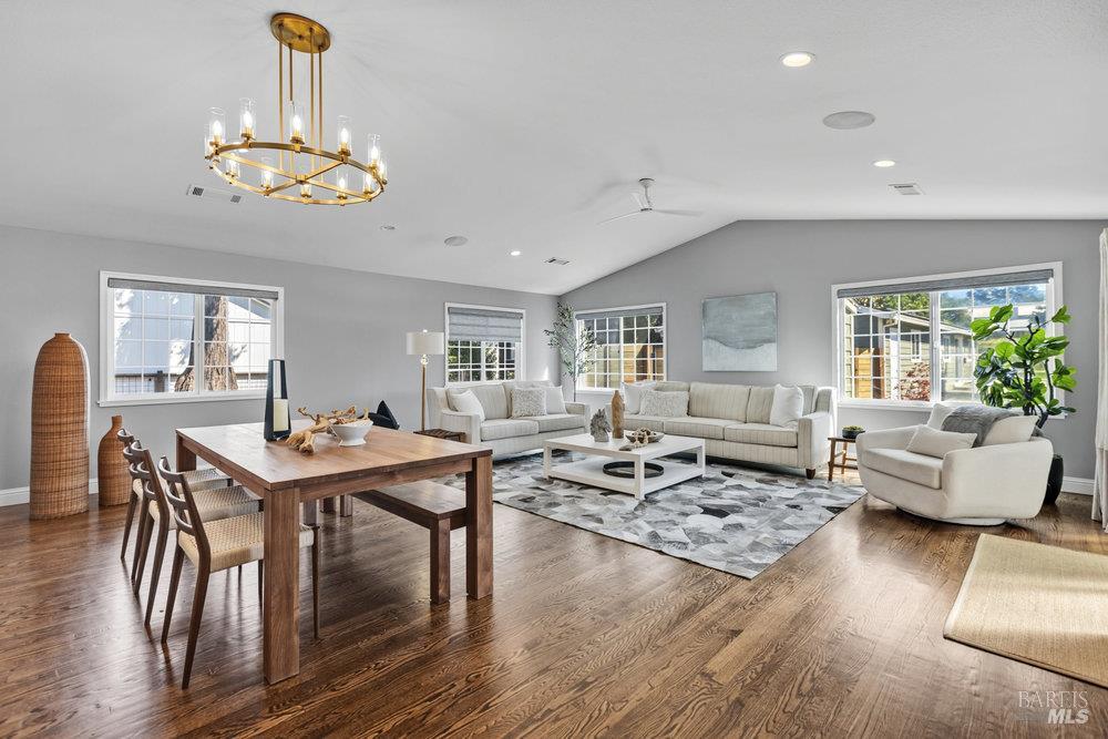 Detail Gallery Image 7 of 61 For 1022 Berry Ln, Napa,  CA 94558 - 4 Beds | 3 Baths