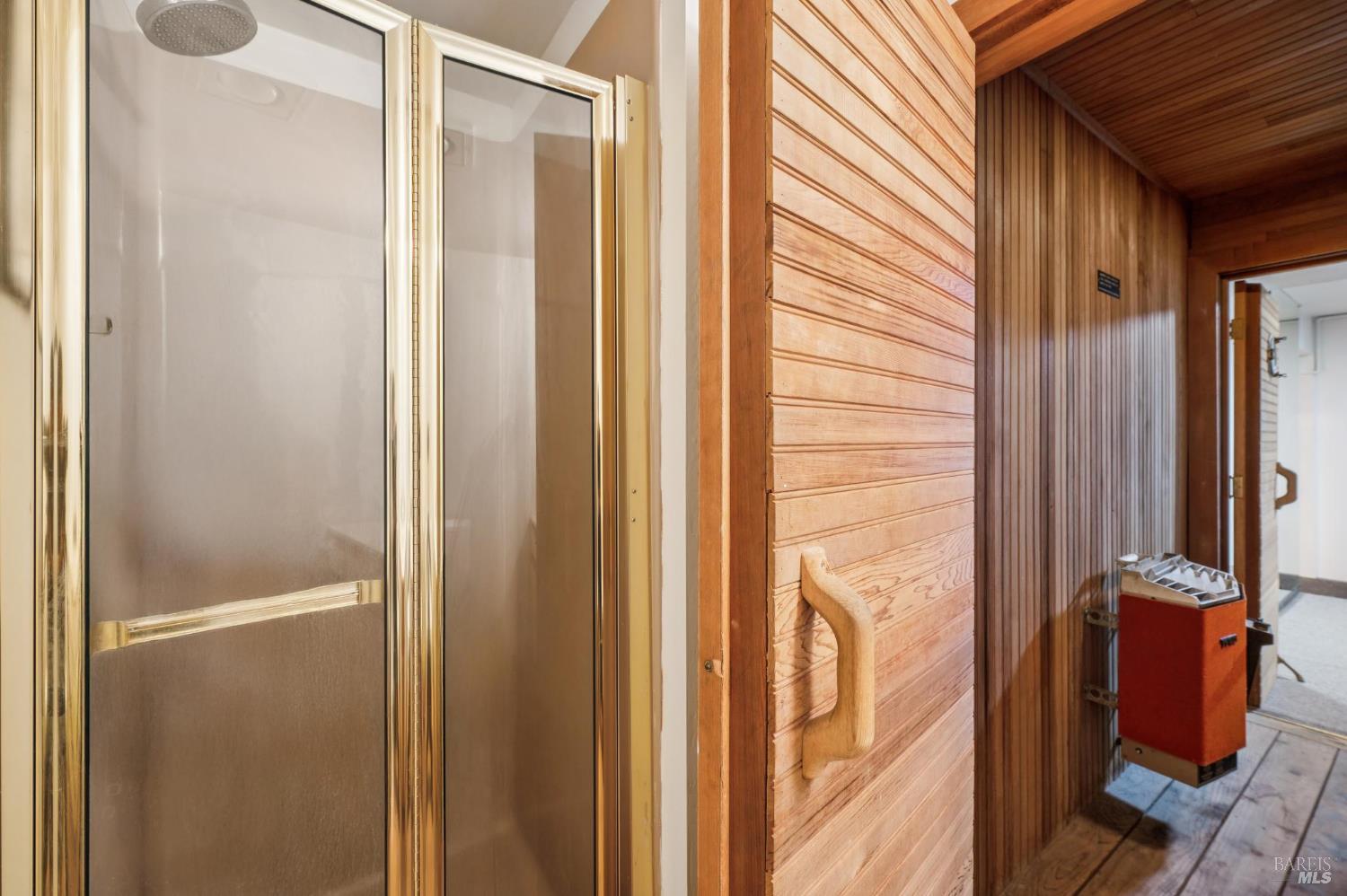 Detail Gallery Image 41 of 52 For 72 Flicker Dr, Novato,  CA 94949 - 2 Beds | 3/1 Baths