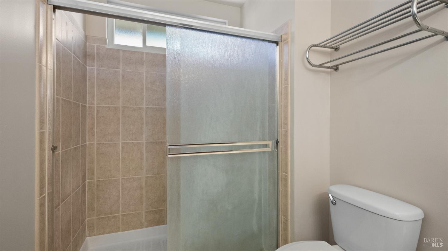 Detail Gallery Image 38 of 56 For 309 Drake Ct, Benicia,  CA 94510 - 3 Beds | 2/1 Baths