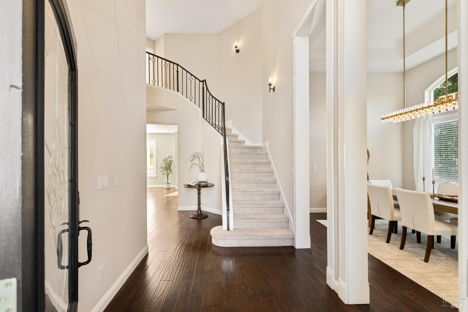 Detail Gallery Image 11 of 91 For 240 Hidden Valley Ln, Vacaville,  CA 95688 - 6 Beds | 3 Baths