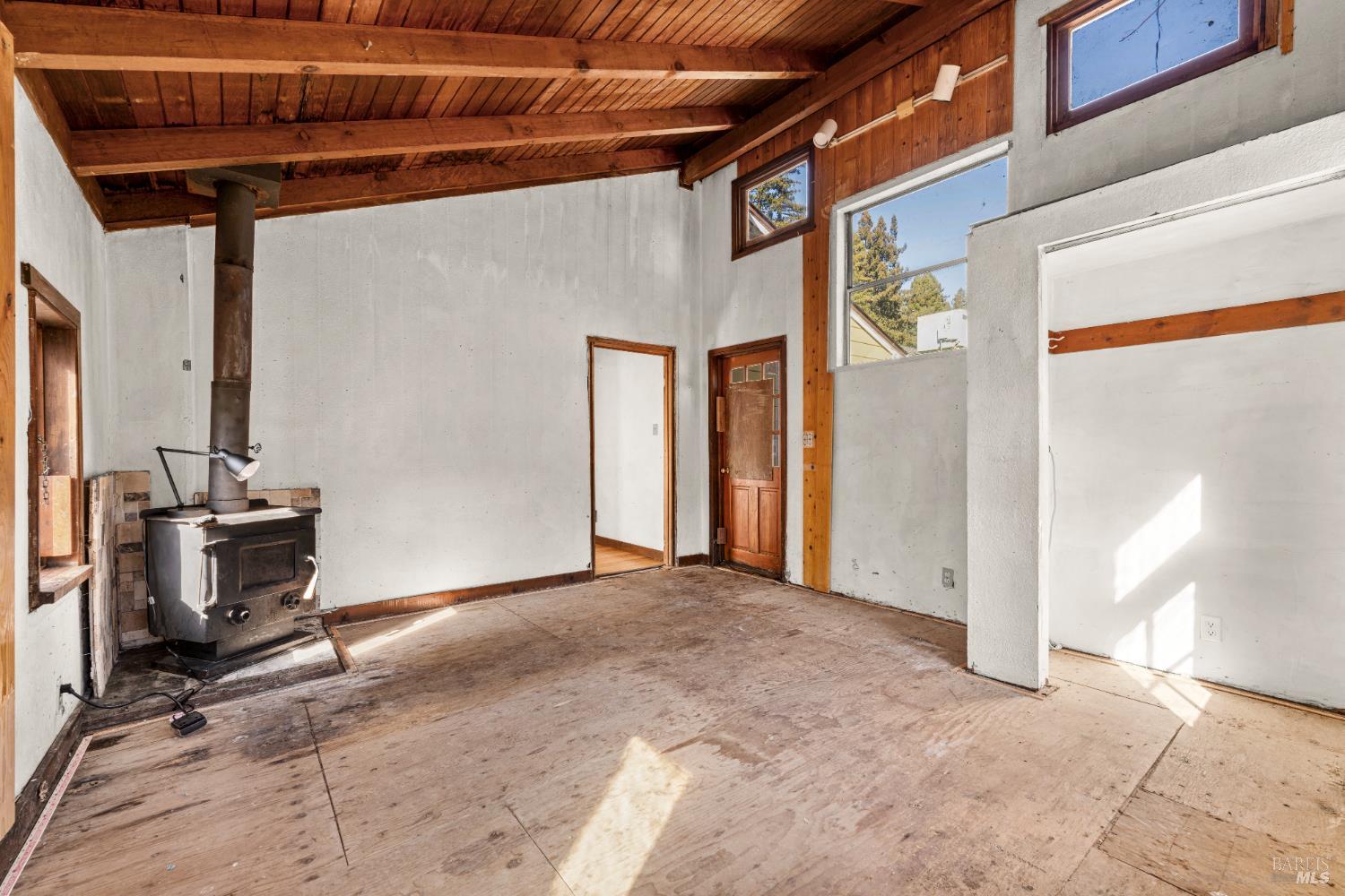 Detail Gallery Image 14 of 30 For 10959 Sunset Ave, Forestville,  CA 95436 - 1 Beds | 1 Baths