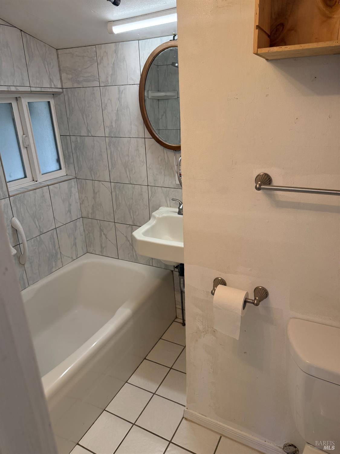 Detail Gallery Image 12 of 14 For 472 Church St, Sonoma,  CA 95476 - 1 Beds | 2 Baths