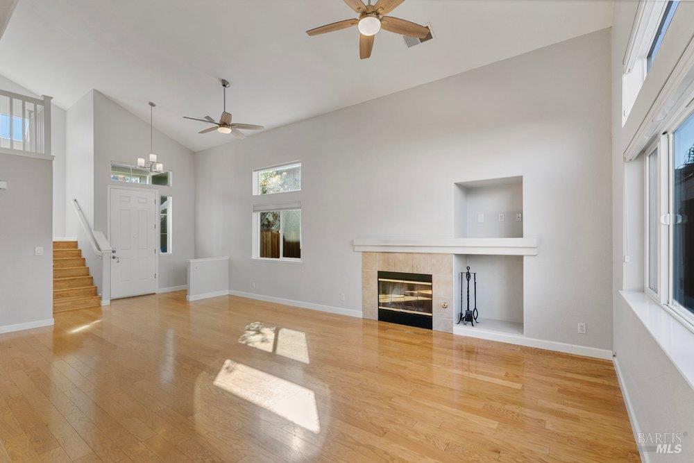 Detail Gallery Image 7 of 77 For 1210 Maple Dr, Rohnert Park,  CA 94928 - 3 Beds | 2/1 Baths